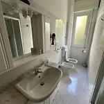 Apartment Casa Bianca 4 - Confortevole In Centro A Moneglia