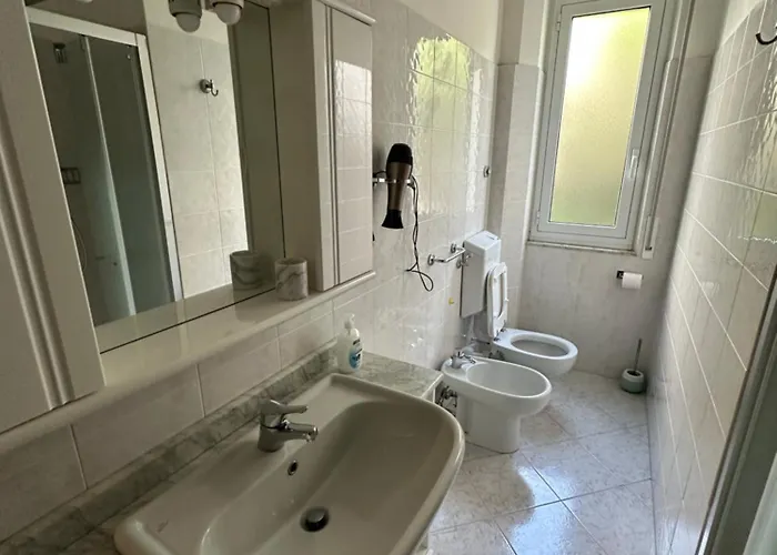 Apartamento Casa Bianca 4 - Confortevole In Centro A Moneglia